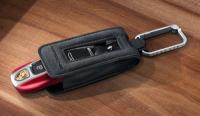 Чехол из алькантара для ключа Porsche Alcantara Key Case 911/Panamera/Cayenne/Taycan, артикул 971044005