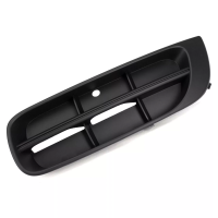 Заглушка (решетка) в бампер передний Skoda Fabia (2007-2014) 7515911