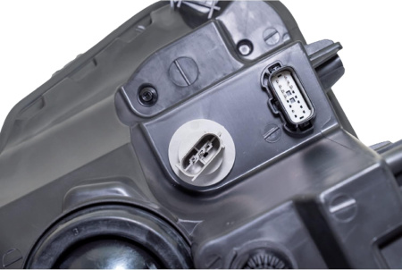 Фара левая Ford Explorer (2010-2019) 25910131