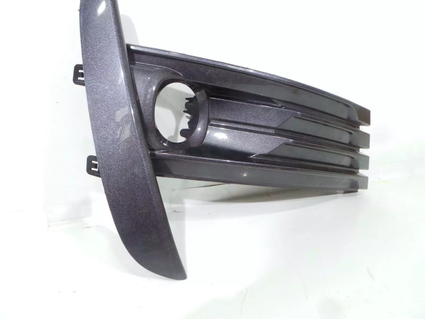 Заглушка (решетка) в бампер передний Toyota Corolla E210 (2018-) 81CN9905