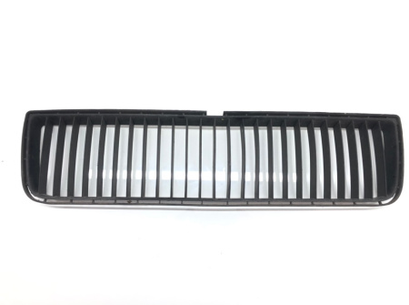 Заглушка (решетка) в бампер передний Skoda Octavia Tour (1996-2010) 7520997A1