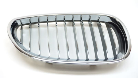 Решетка радиатора BMW 5 E60/E61 (2002-2010) 0066992