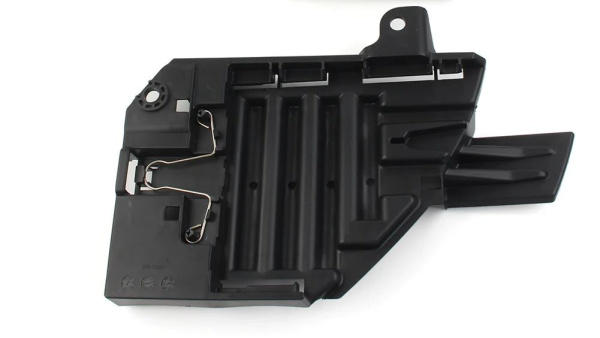 Крепление фары левой Land-Rover Discovery Sport (2014-2019) 6424947