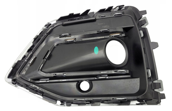 Заглушка (решетка) в бампер передний Audi Q5 FY (2017-) 0082816