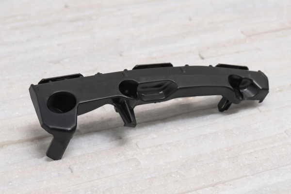 Кронштейн крепления бампера переднего Toyota Hilux (2005-2015) 8192931 Кронштейн крепления бампера переднего Toyota Hilux (2005-2015) 8192931