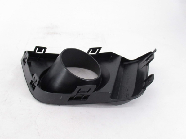 Заглушка (решетка) в бампер передний Honda Jazz (2015-) 2903994