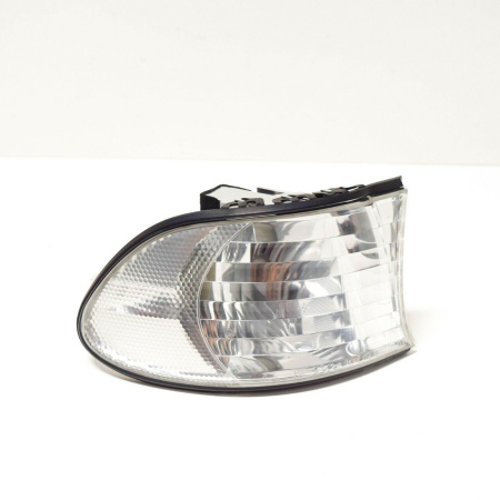 Поворотник правый BMW 7 E38 (1994-2001) 18A005A16B