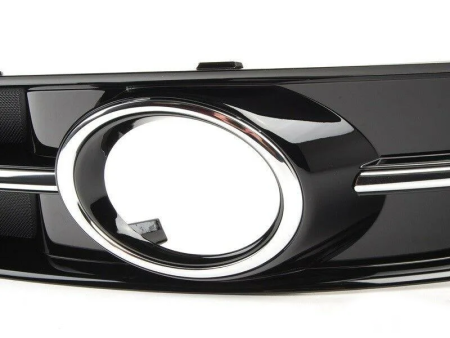 Заглушка (решетка) в бампер передний Audi A3 8P/8PA (2003-2013) 0026913A3