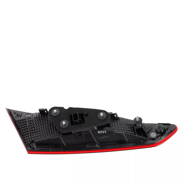 Фонарь крышки багажника правый Hyundai Elantra AD (2016-2024) 31670724