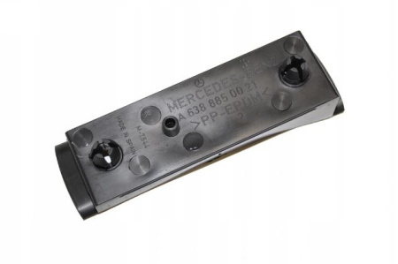 Кронштейн крепления бампера переднего Mercedes Vito W638 (1996-2003) A6388850021