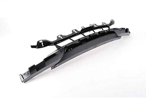 Заглушка (решетка) в бампер передний BMW 3 F30/F31/GT F34 (2012-2020) 0063915