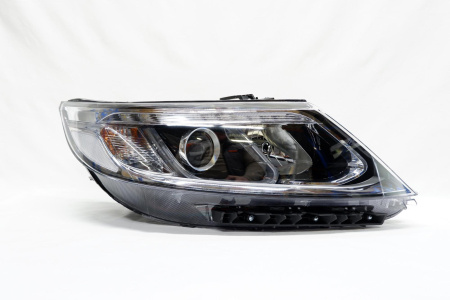 Фара правая Kia Sorento (2015-2020) 32890124