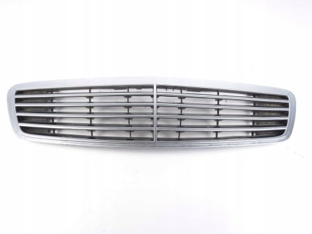 Решетка радиатора Mercedes S W220 (1998-2005) 3517992P