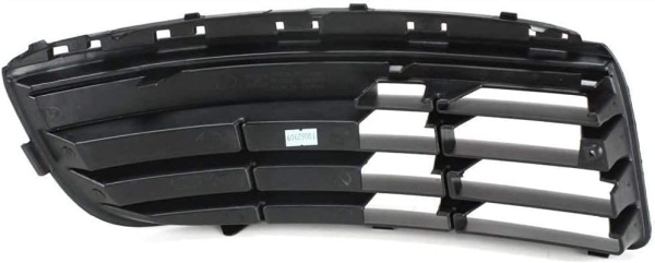 Заглушка (решетка) в бампер передний Volkswagen Jetta (2005-2011) 9544997