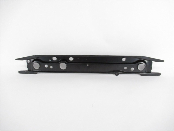 Передняя панель крепления облицовки (телевизор) Toyota Yaris P1 (1999-2005) 8109230