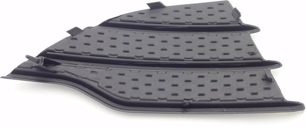 Заглушка (решетка) в бампер передний Ford Escape (2013-2019) 2579996