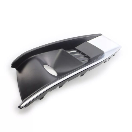 Заглушка (решетка) в бампер передний Audi A4 B9 (2015-) 00439941