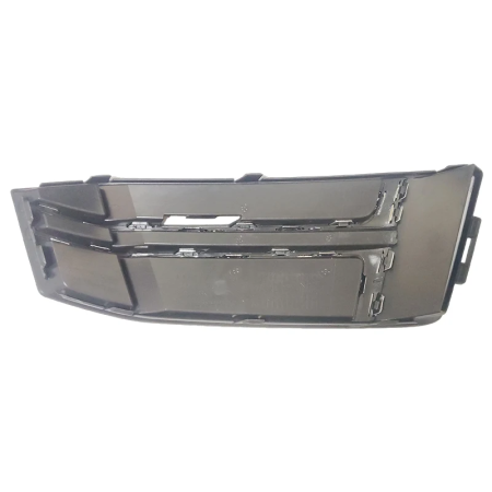 Заглушка (решетка) в бампер передний Audi A4 B9 (2015-) 0043892