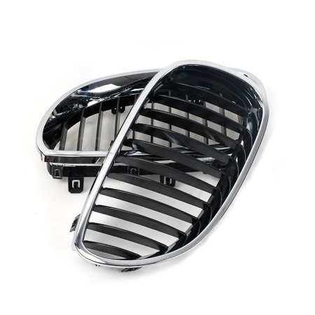 Решетка радиатора BMW 5 E60/E61 (2002-2010) 0066993