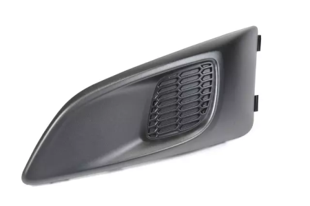 Заглушка (решетка) в бампер передний Chevrolet Aveo T300 (2012-) 1236991