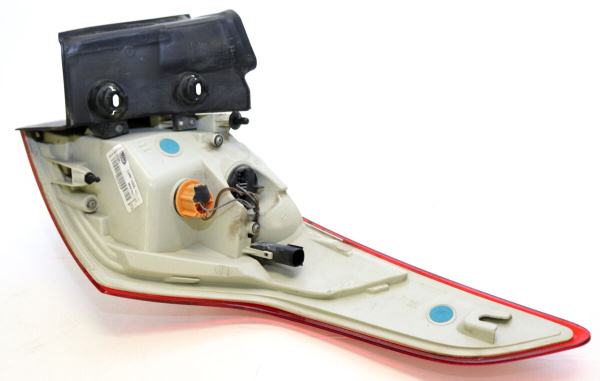 Фонарь задний левый Ford Kuga (2013-2019) 25790745