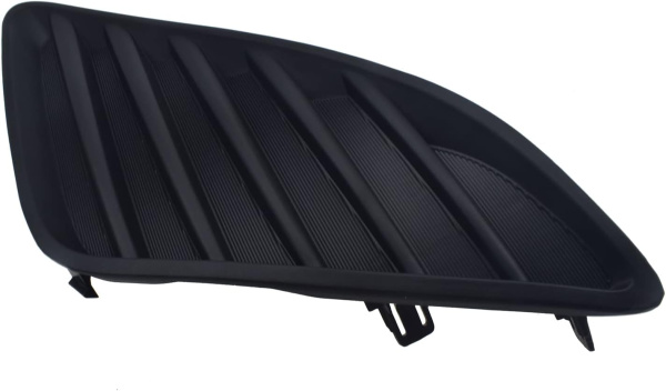 Заглушка (решетка) в бампер передний Toyota Camry XV50 (2011-2017) 82CA995