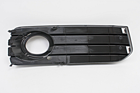 Заглушка (решетка) в бампер передний Audi A5 8T (2007-2016) 00389111