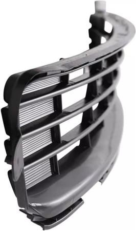 Заглушка (решетка) в бампер передний Toyota Corolla E160 (2012-2018) 81NC9991