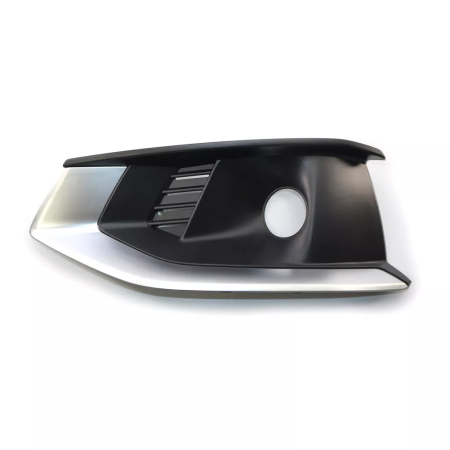 Заглушка (решетка) в бампер передний Audi A4 B9 (2015-) 00439931