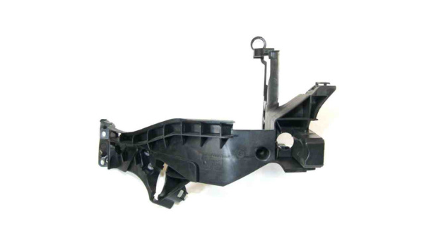 Крепление фары правой Audi A5 8T (2007-2016) 0038938