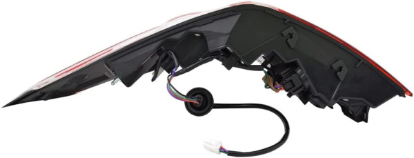 Фонарь задний левый Toyota Camry XV70 (2017-2023) 82640711