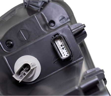 Фара левая Ford Explorer (2010-2019) 25910131