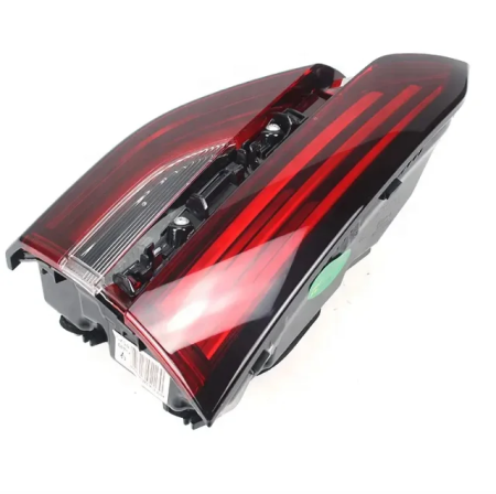 Фонарь крышки багажника левый Geely Coolray (2020-) 7057016000