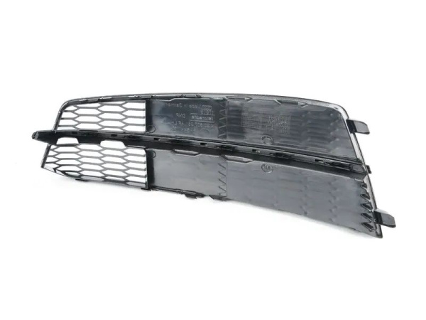 Заглушка (решетка) в бампер передний Audi A6 C7/4G (2011-2018) 0032812