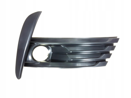 Заглушка (решетка) в бампер передний Toyota Corolla E160 (2012-2018) 81CN9906