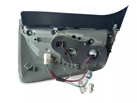 Фонарь задний левый Toyota Prius V (2011-) 81PV0703