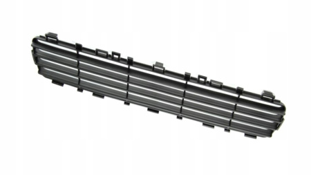 Заглушка (решетка) в бампер передний Toyota Avensis (2002-2009) 812527