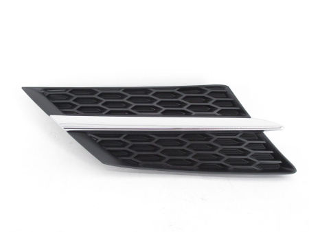 Решетка радиатора Toyota RAV4 (2012-2019) 8102242