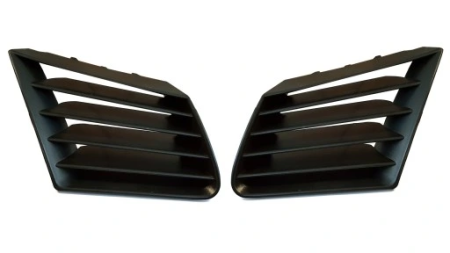 Решетка радиатора Seat Ibiza (2001-2008) 673015J