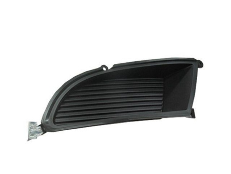 Заглушка (решетка) в бампер передний Mitsubishi Lancer IX (2003-2010) MB99202CAL