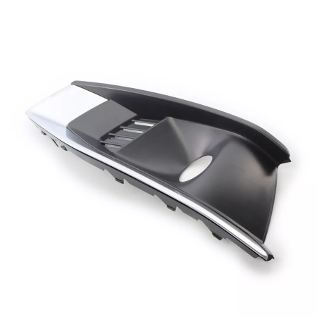 Заглушка (решетка) в бампер передний Audi A4 B9 (2015-) 00439931