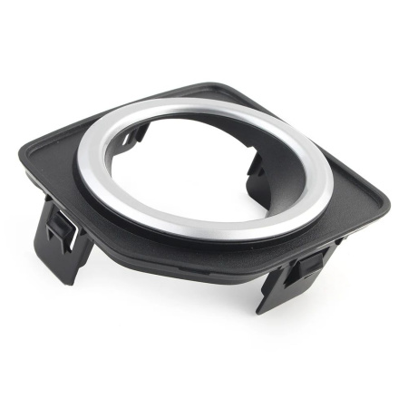 Заглушка (решетка) в бампер передний Land-Rover Freelander (2006-) 6426925