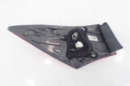 Фонарь задний правый Toyota Corolla E160 (2012-2018) 81CN07110