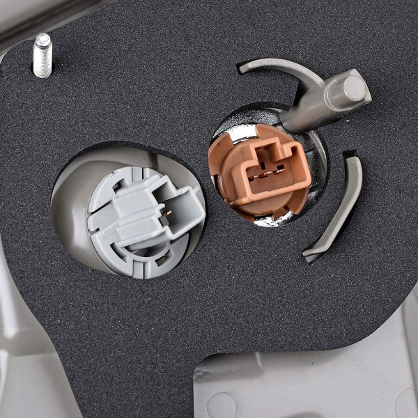 Фонарь задний правый Toyota Corolla E160 (2012-2018) 81CN0716