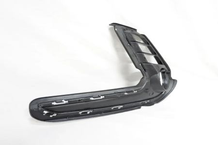 Заглушка (решетка) в бампер передний Hyundai Elantra AD (2016-) 3167922