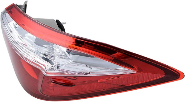 Фонарь задний правый Toyota Corolla E160 (2012-2018) 81CN0716