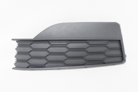 Заглушка (решетка) в бампер передний Skoda Rapid (2012-) 7519923