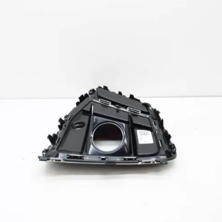 Заглушка (решетка) в бампер передний Audi Q5 FY (2017-) 0082818